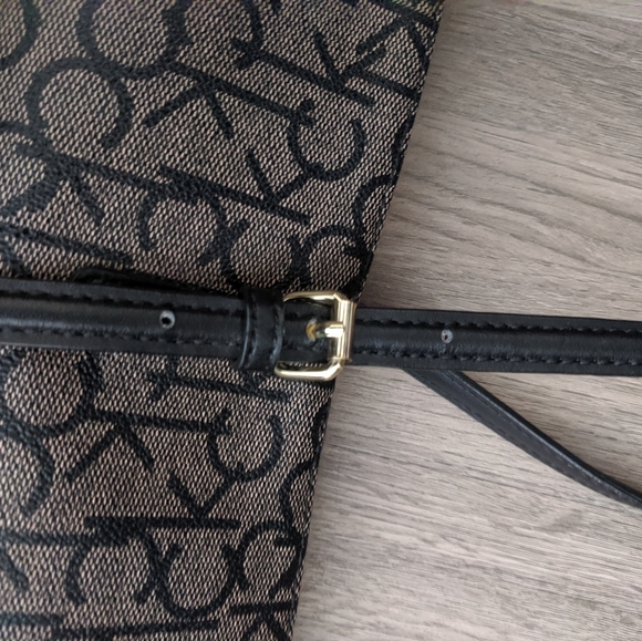 Calvin Klein Brown Signature Monogram Large Tote - Picture 5 of 9